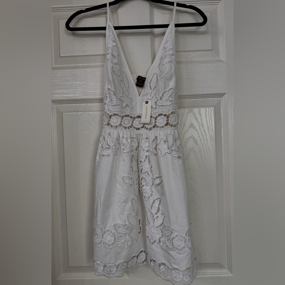 NWT Anthropologie Vineet Bahl Sleeveless Eyelet Lined V-Neck White Mini Dress